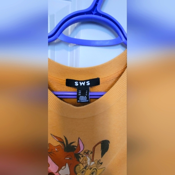 Timon and pumba Sweater - Picture 3 of 4